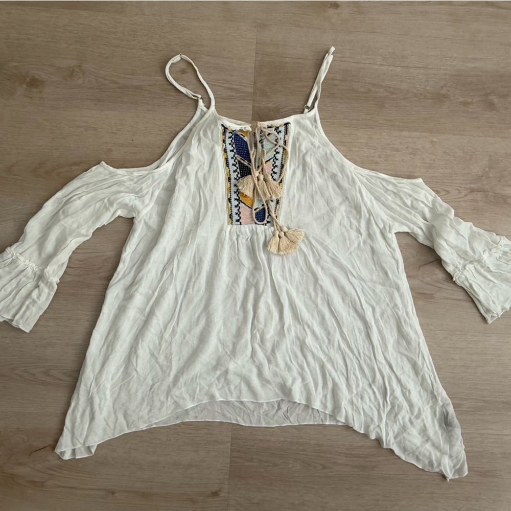 POL Cream Blouse with Embroidered Accents